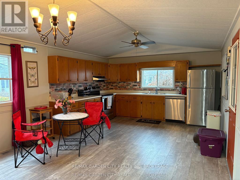 327 - 3033 Townline Road S, Fort Erie, Ontario  L0S 1S1 - Photo 10 - X12646266