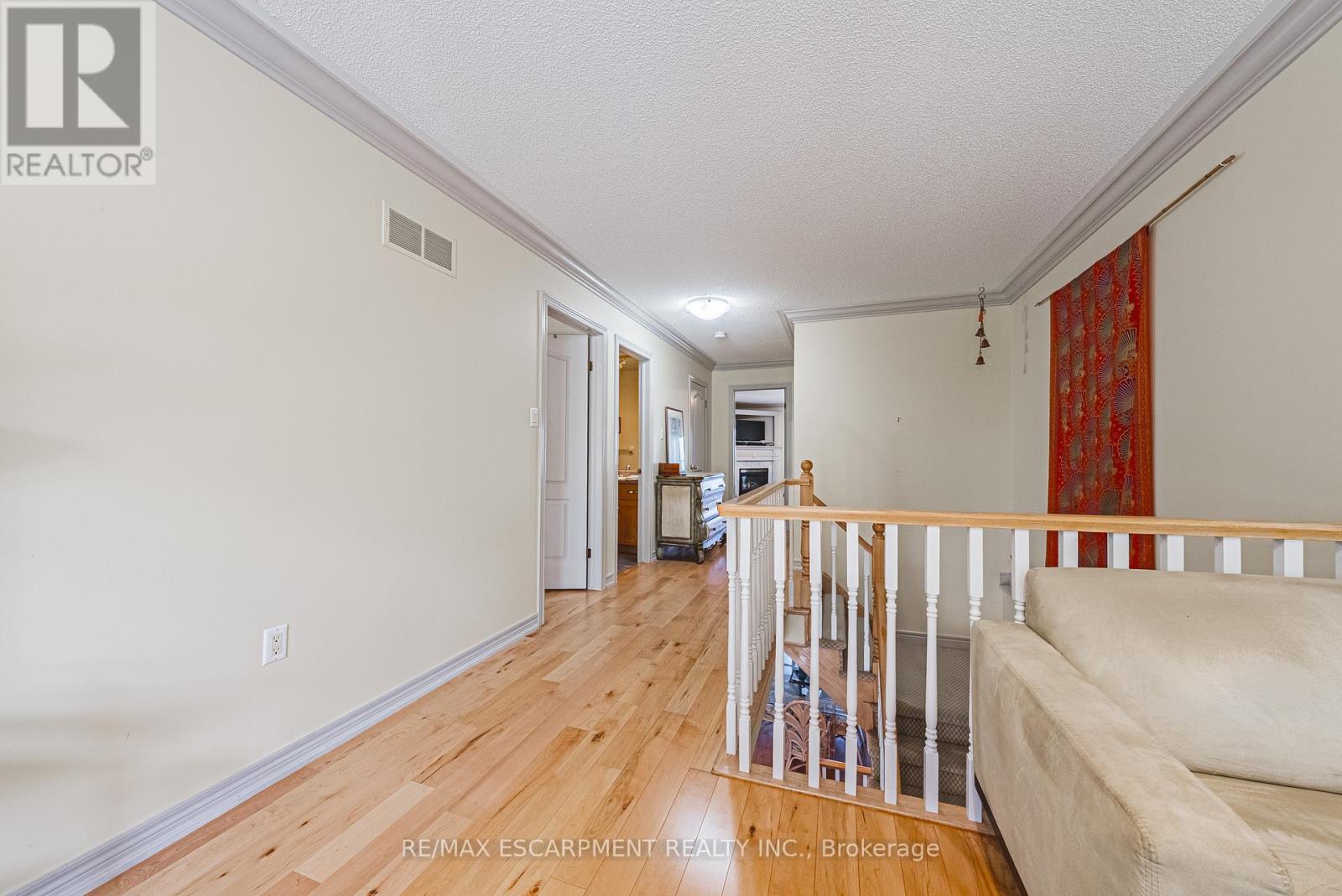 6 - 85 Edgewater Drive, Hamilton, Ontario  L8E 4Z2 - Photo 20 - X12433915