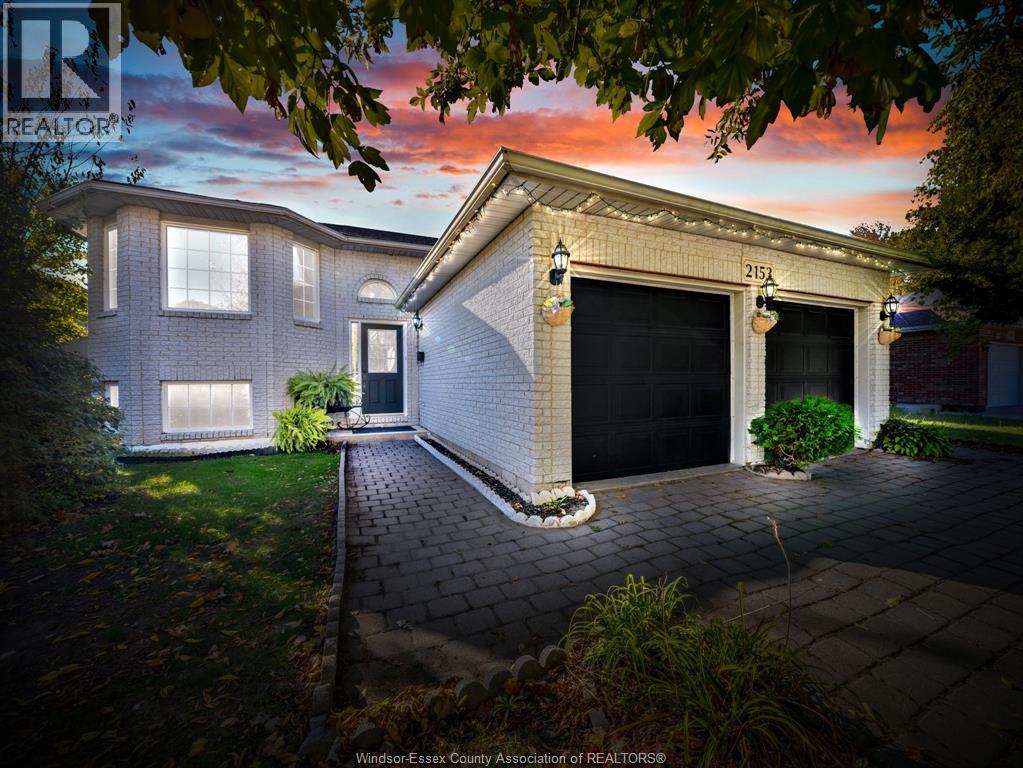 2153 Dominion Boulevard, Windsor, Ontario  N9B 3H8 - Photo 1 - 25031951