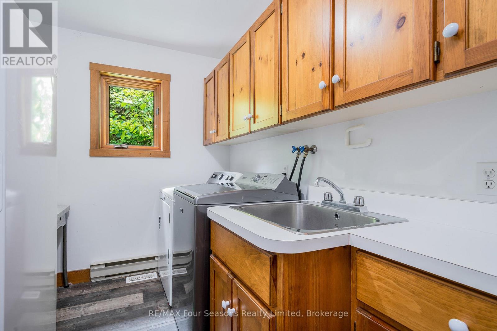 188 Highpoint Crescent, Grey Highlands, Ontario  N0C 1M0 - Photo 32 - X12646238