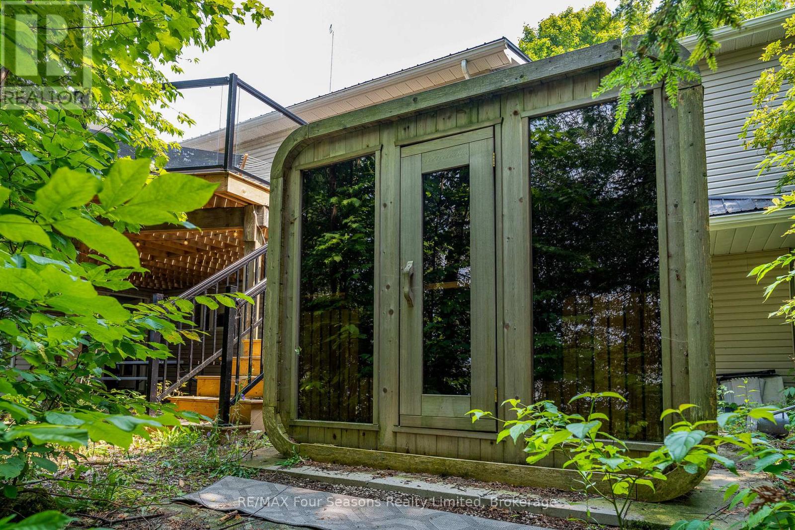 188 Highpoint Crescent, Grey Highlands, Ontario  N0C 1M0 - Photo 42 - X12646238