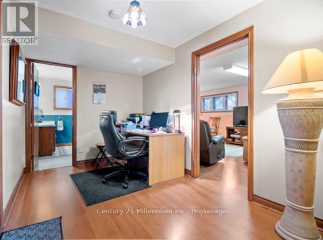 898 Mcpherson Crescent, Kincardine, Ontario  N2Z 1M1 - Photo 16 - X12646312