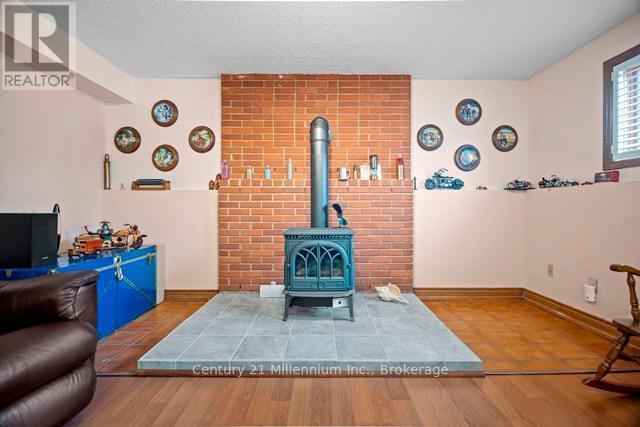 898 Mcpherson Crescent, Kincardine, Ontario  N2Z 1M1 - Photo 19 - X12646312