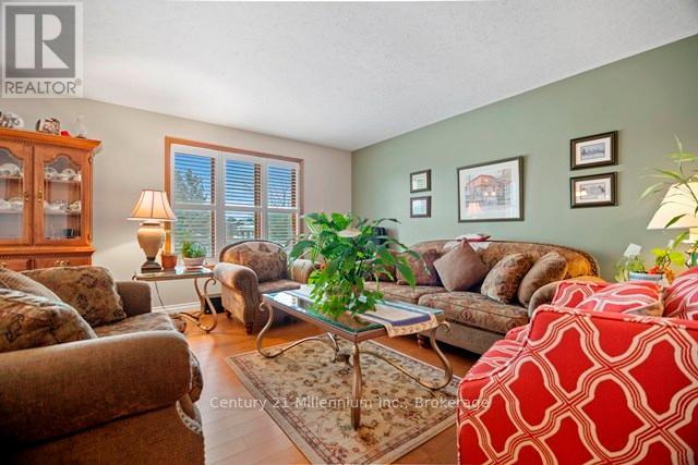 898 Mcpherson Crescent, Kincardine, Ontario  N2Z 1M1 - Photo 6 - X12646312