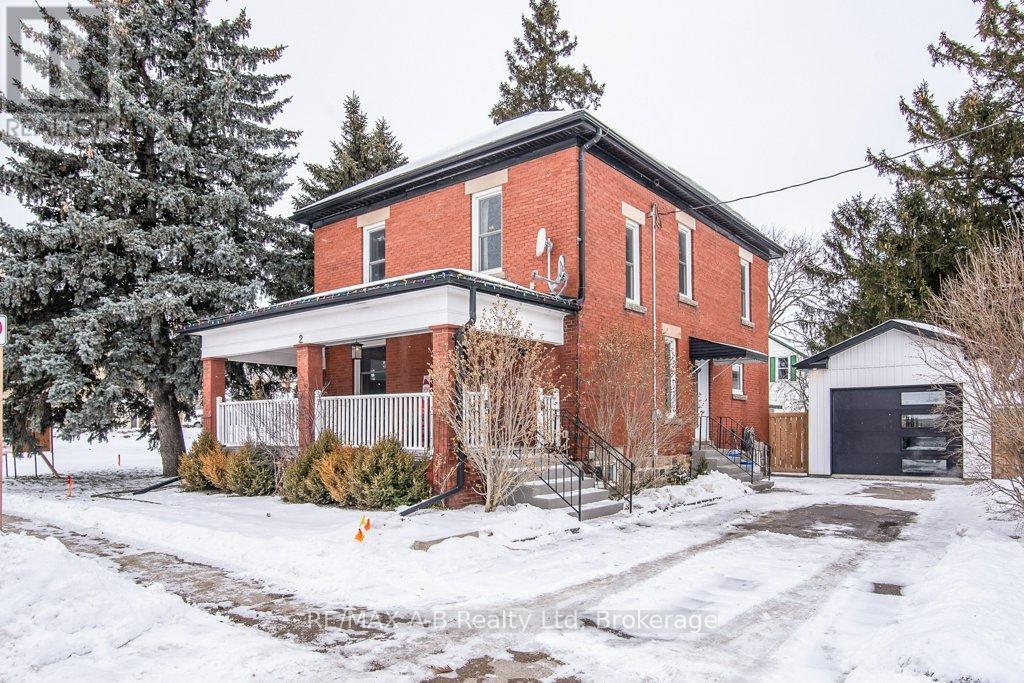 2 LOVEYS STREET E, east zorra-tavistock (hickson), Ontario