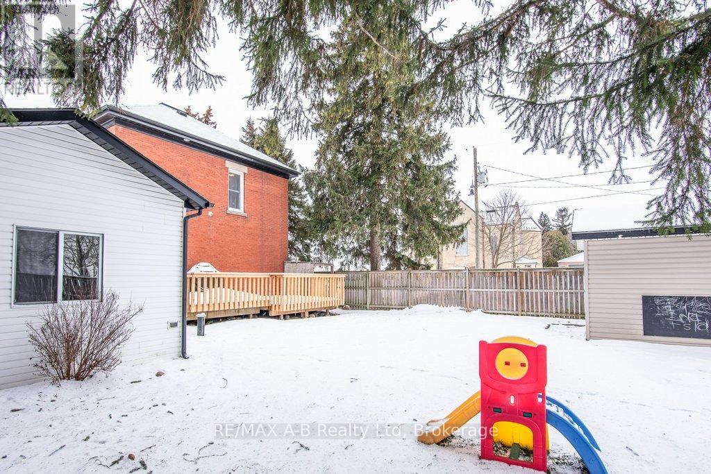 2 Loveys Street E, East Zorra-Tavistock, Ontario  N0J 1L0 - Photo 10 - X12646324