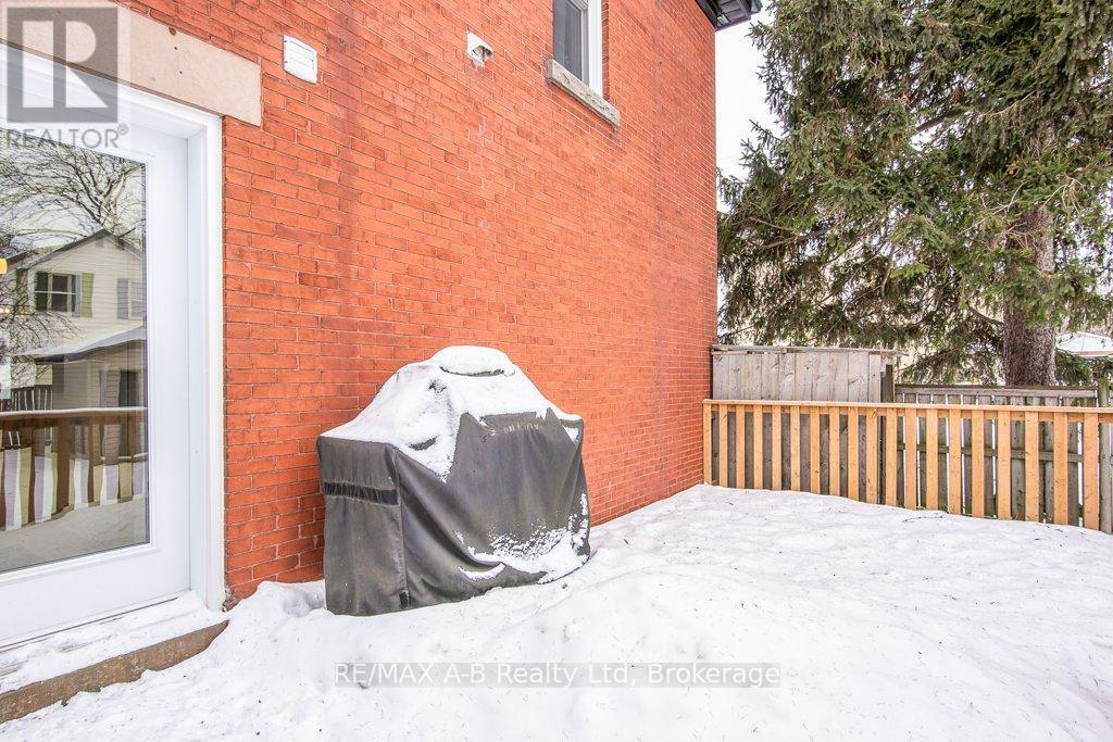 2 Loveys Street E, East Zorra-Tavistock, Ontario  N0J 1L0 - Photo 11 - X12646324