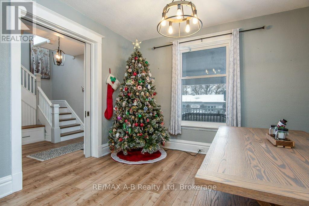 2 Loveys Street E, East Zorra-Tavistock, Ontario  N0J 1L0 - Photo 19 - X12646324