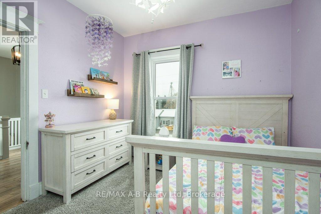 2 Loveys Street E, East Zorra-Tavistock, Ontario  N0J 1L0 - Photo 39 - X12646324