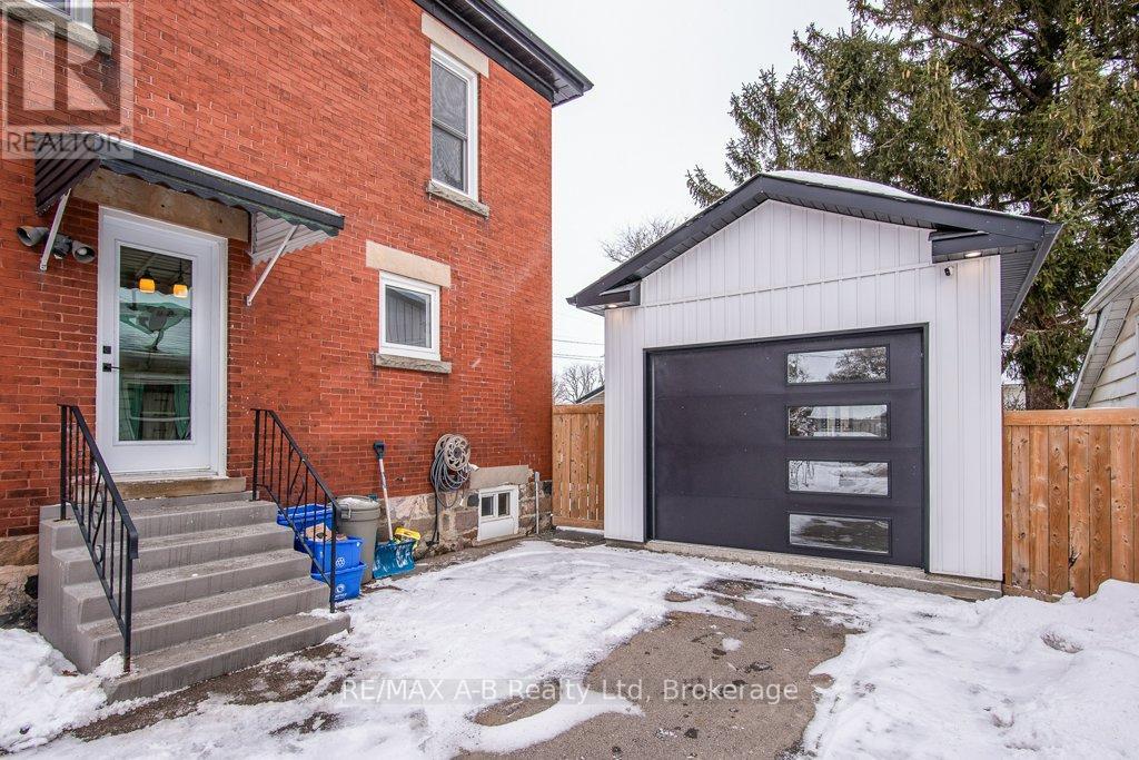 2 Loveys Street E, East Zorra-Tavistock, Ontario  N0J 1L0 - Photo 6 - X12646324