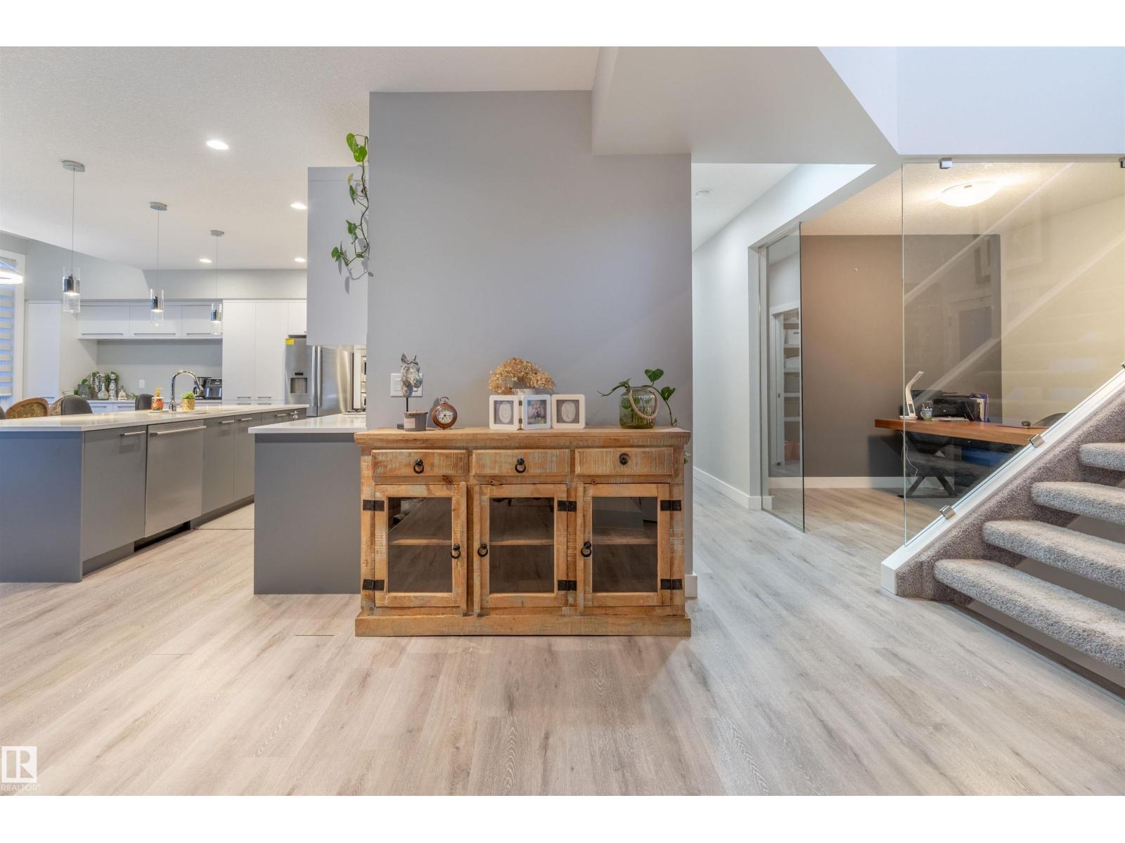 2118 Cavanagh Dr Sw, Edmonton, Alberta  T6W 4G1 - Photo 6 - E4468506