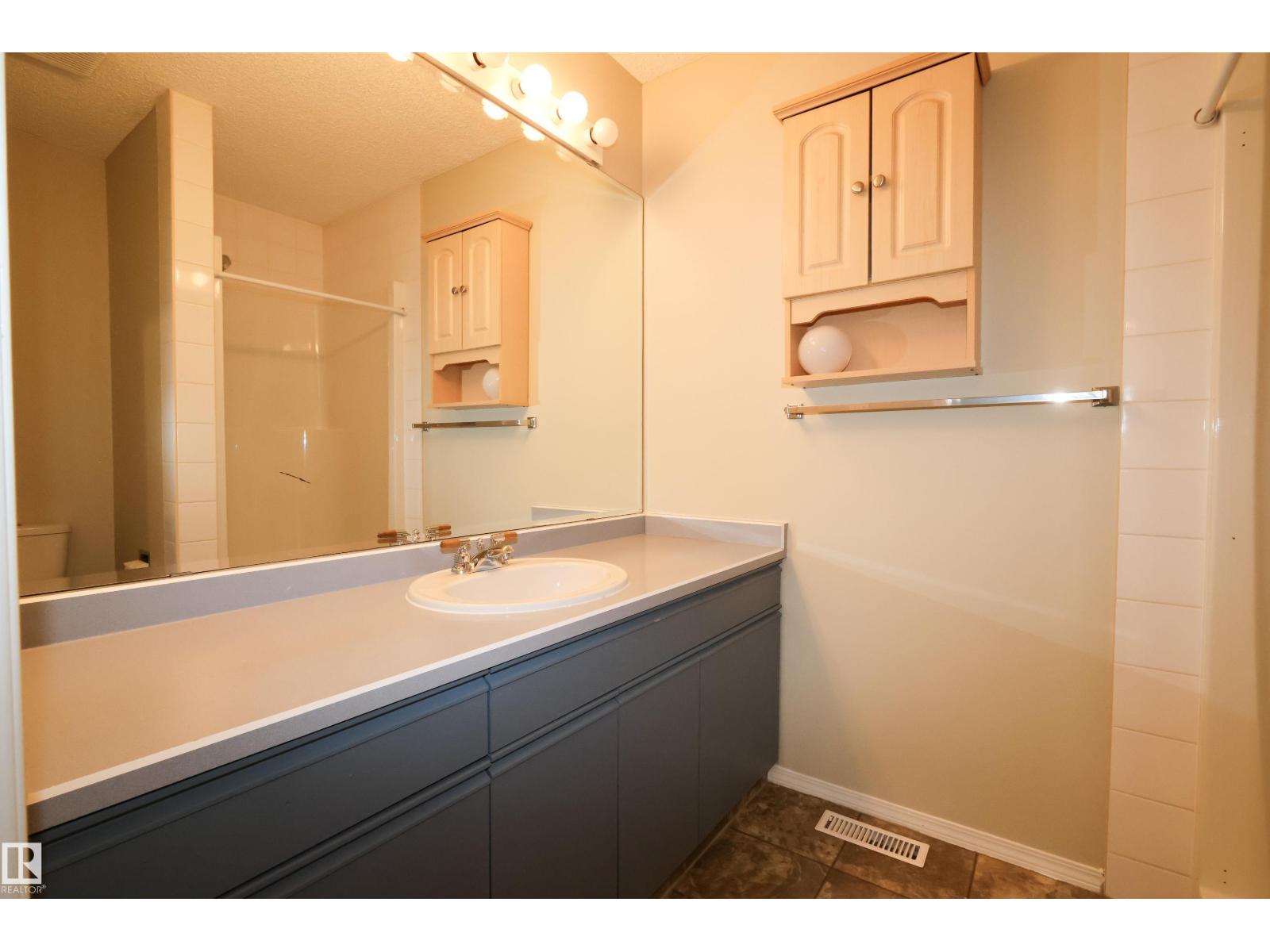 Unknown Address, ,     - Photo 16 - E4468525