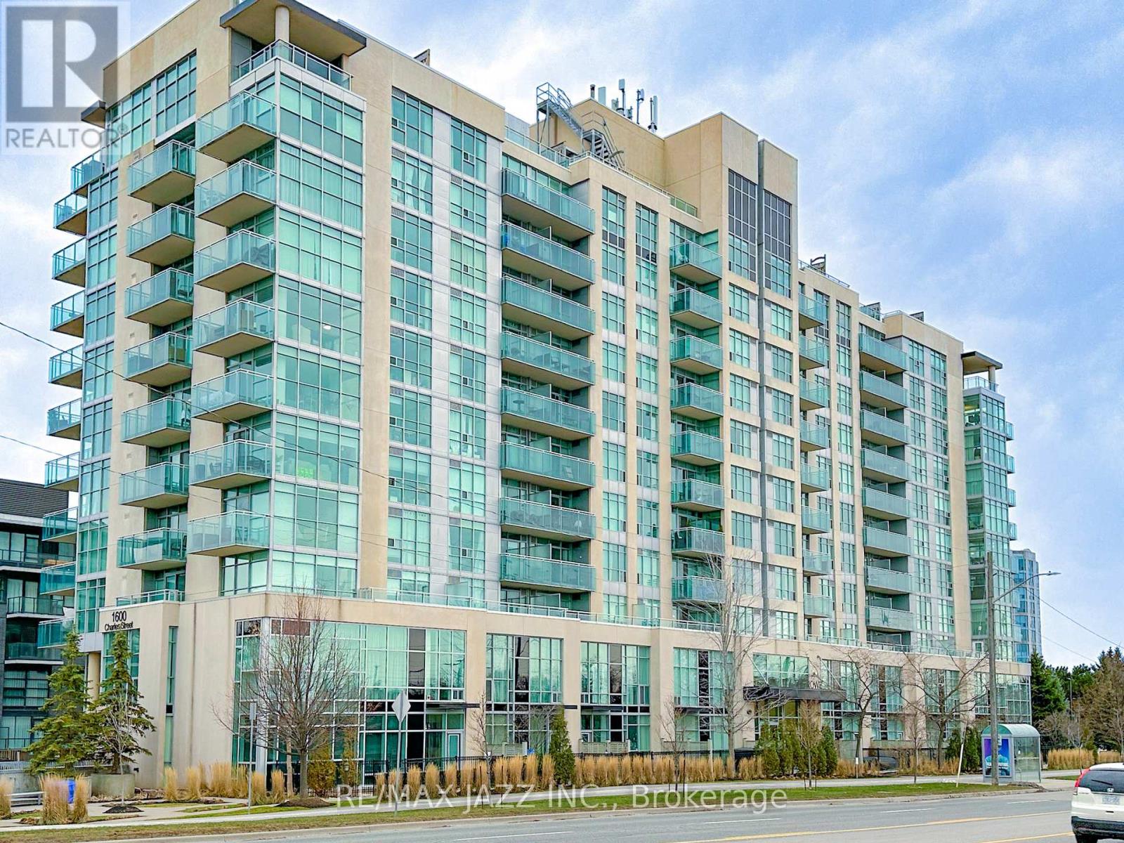 714 - 1600 Charles Street, Whitby, Ontario  L1N 0G4 - Photo 2 - E12532254