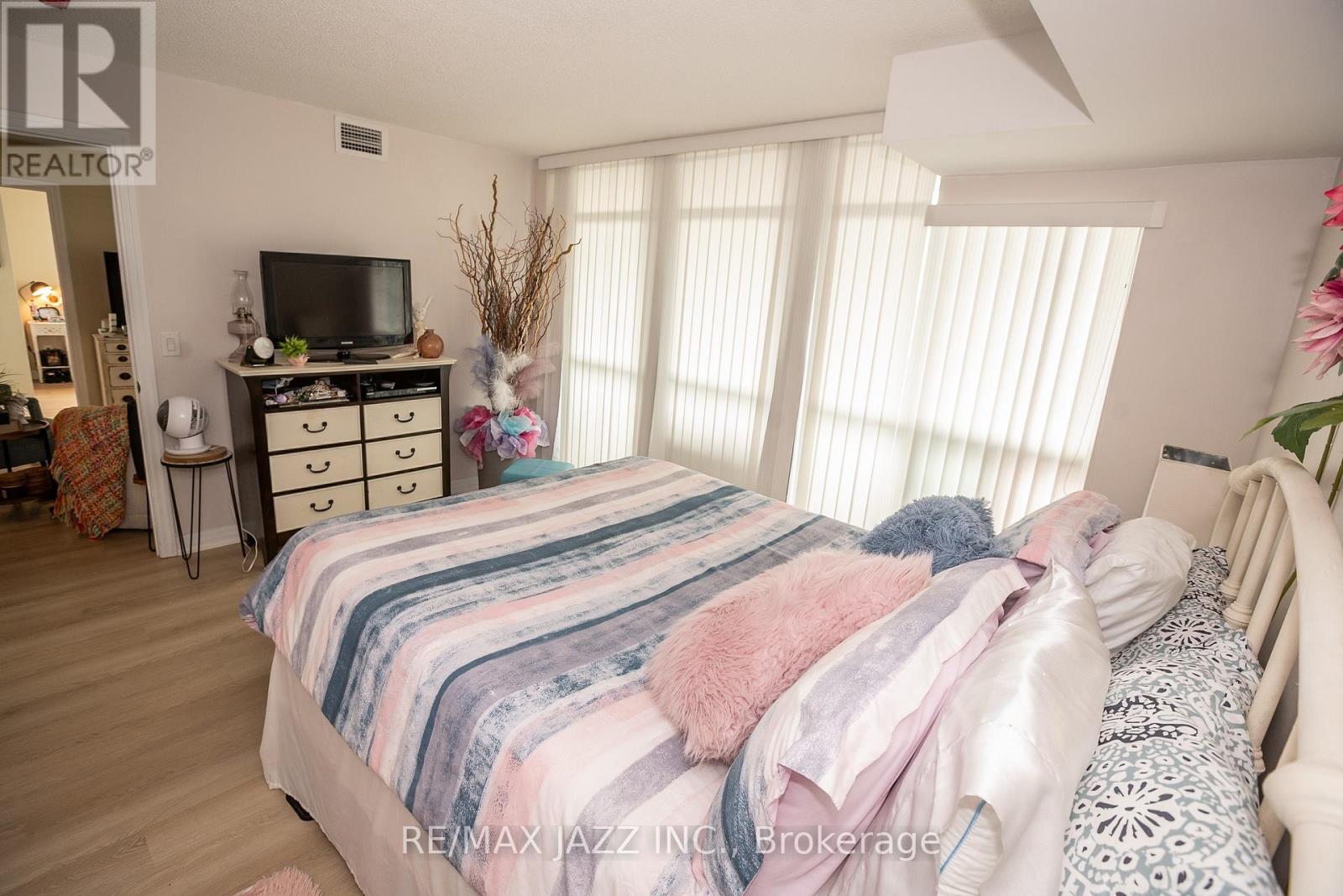 714 - 1600 Charles Street, Whitby, Ontario  L1N 0G4 - Photo 17 - E12532254