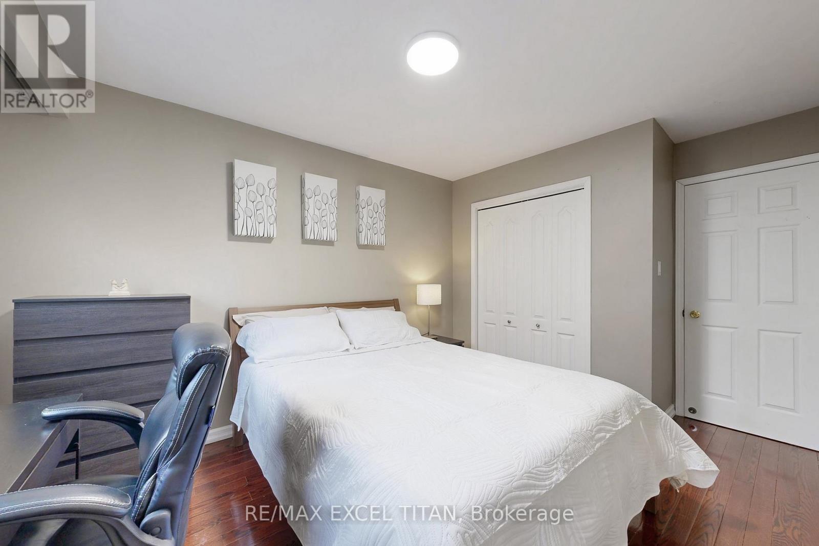 251 Shawnee Circle, Toronto, Ontario  M2H 2Y3 - Photo 21 - C12646216
