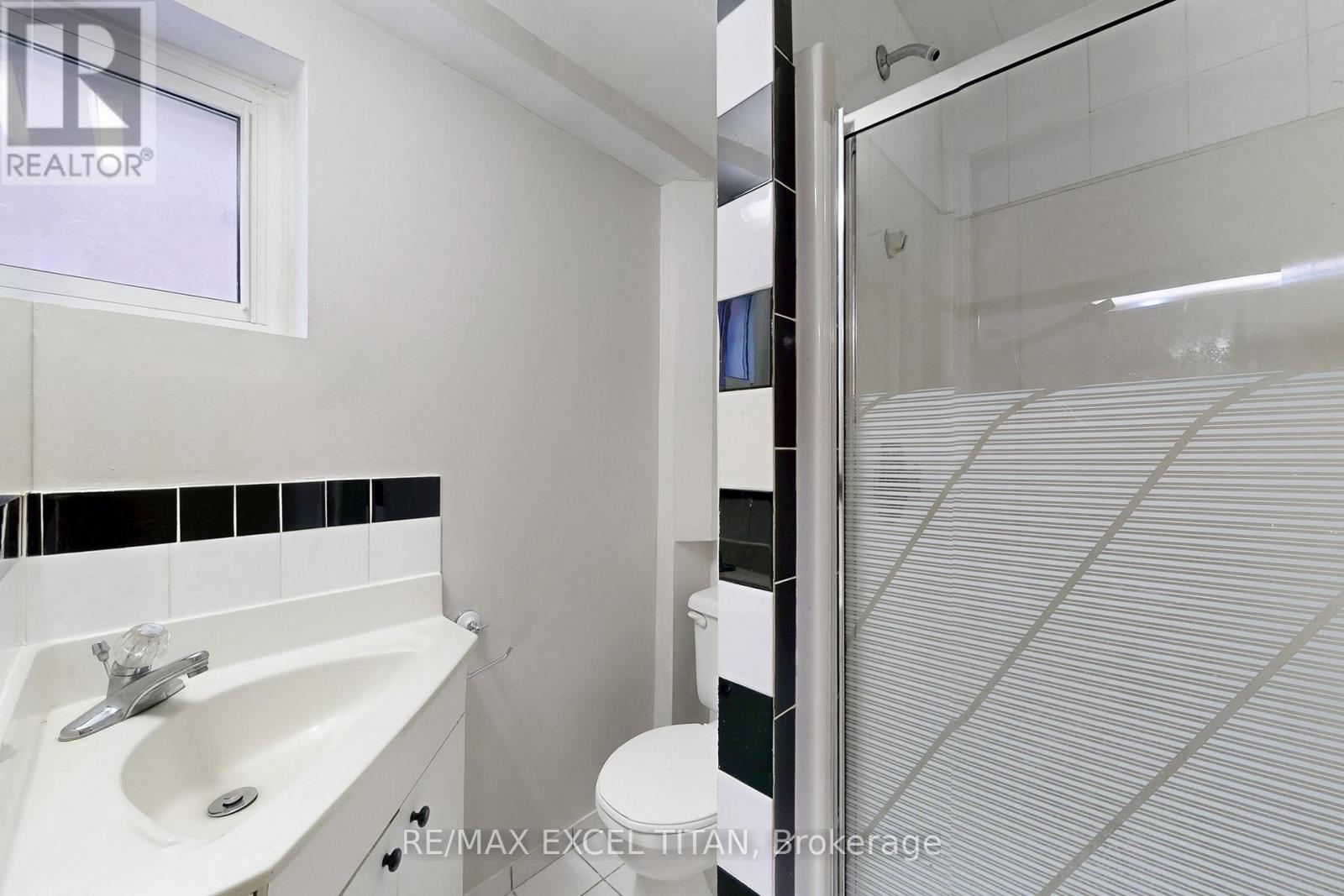 251 Shawnee Circle, Toronto, Ontario  M2H 2Y3 - Photo 26 - C12646216