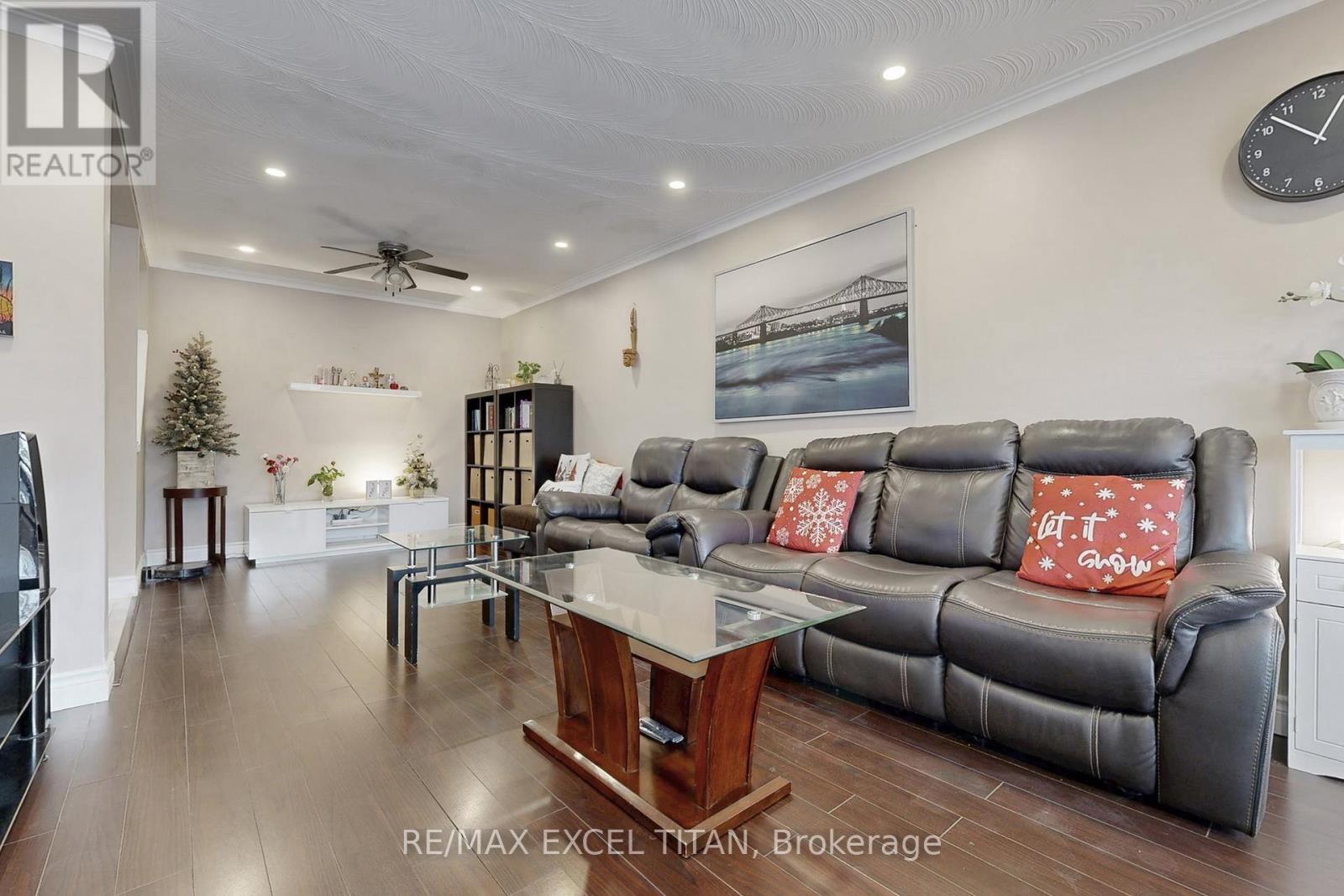 251 Shawnee Circle, Toronto, Ontario  M2H 2Y3 - Photo 6 - C12646216