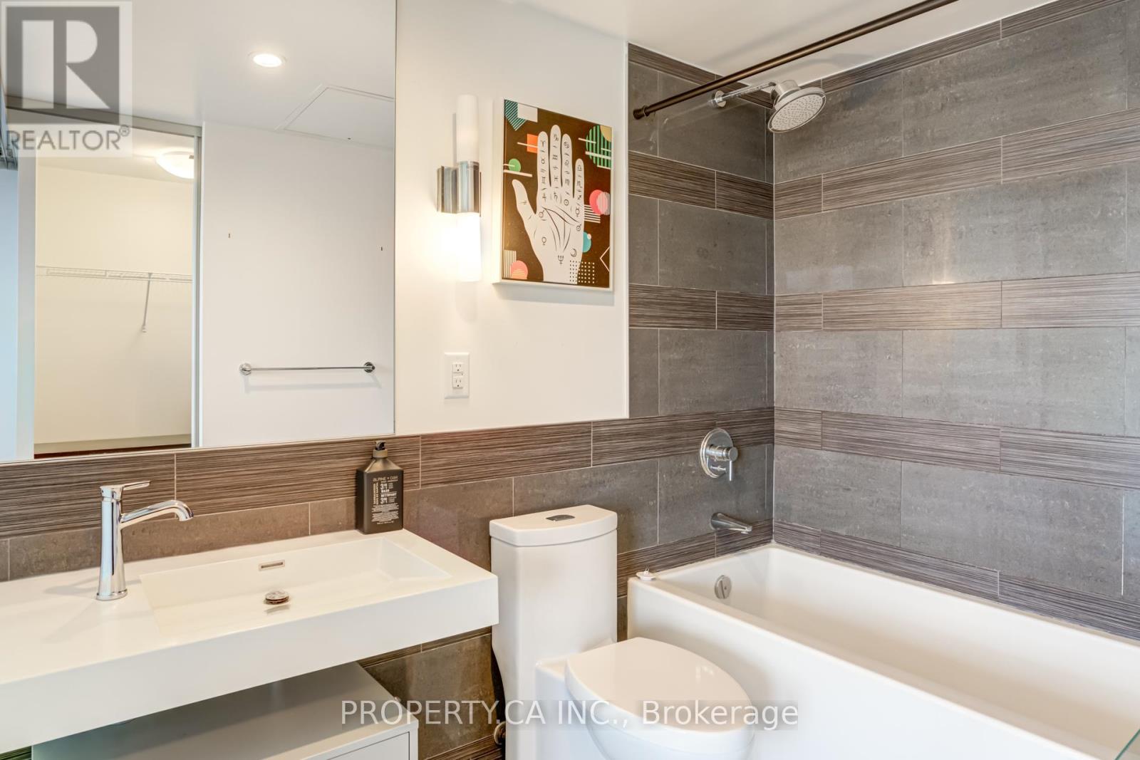 1002 - 70 Distillery Lane, Toronto, Ontario  M5A 0E3 - Photo 19 - C12646256