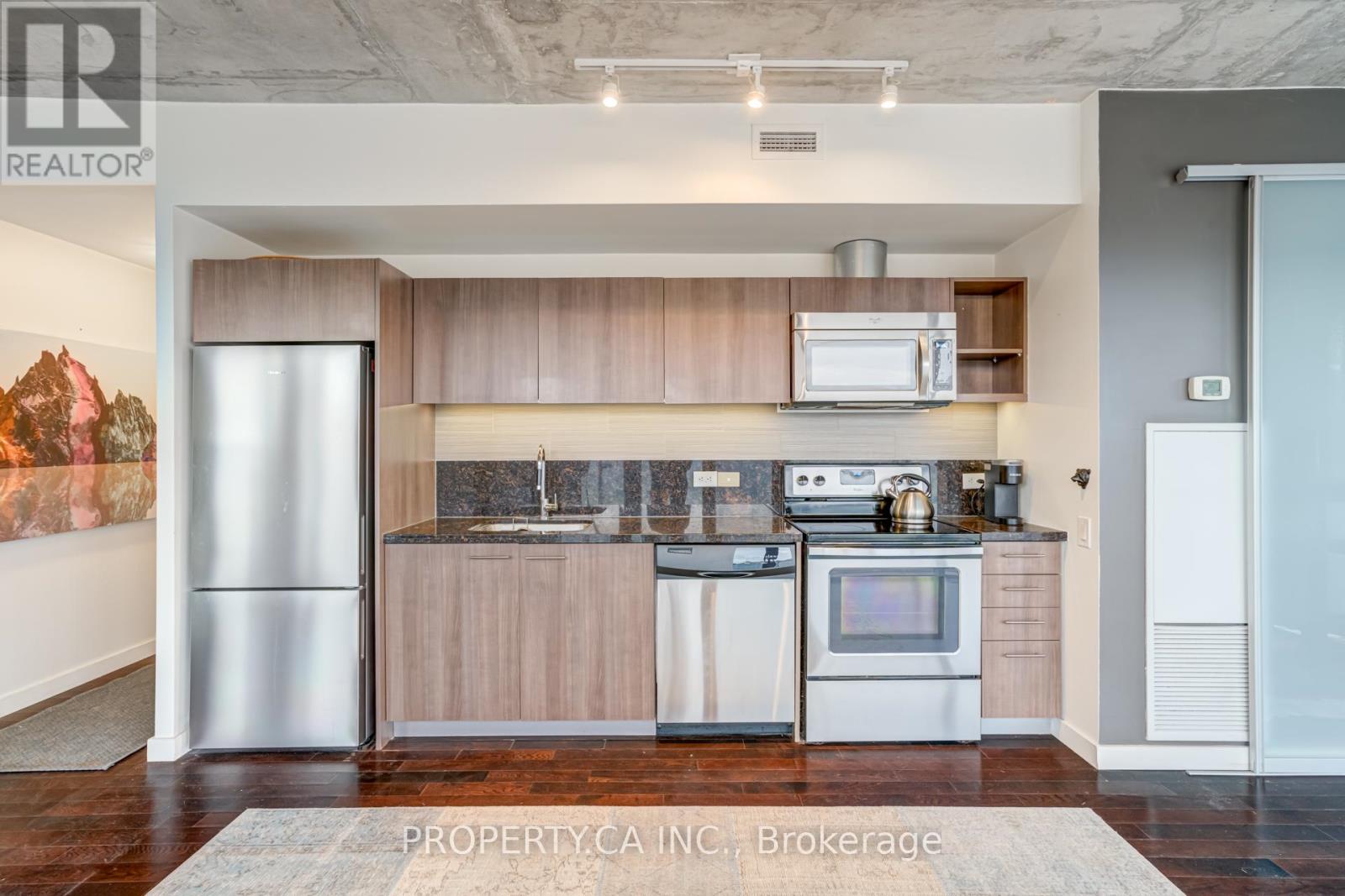 1002 - 70 Distillery Lane, Toronto, Ontario  M5A 0E3 - Photo 9 - C12646256