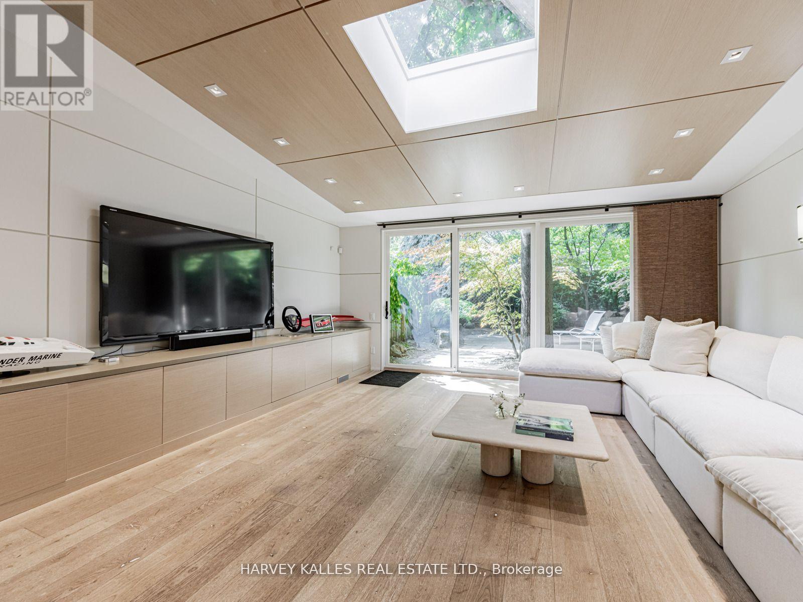 80 Hazelton Avenue, Toronto, Ontario  M5R 2E2 - Photo 19 - C12646288