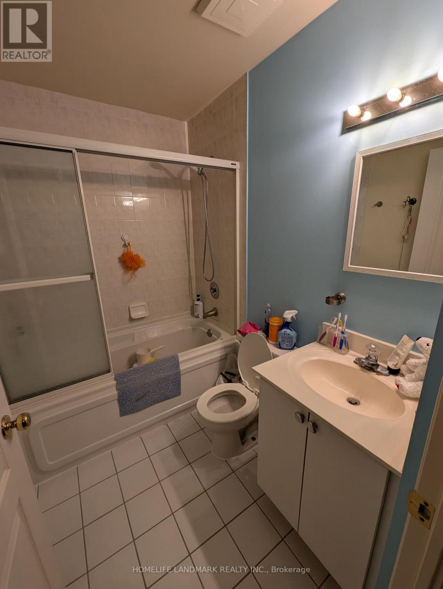 1002 - 28 Sommerset Way, Toronto, Ontario  M2N 6W7 - Photo 6 - C12646338