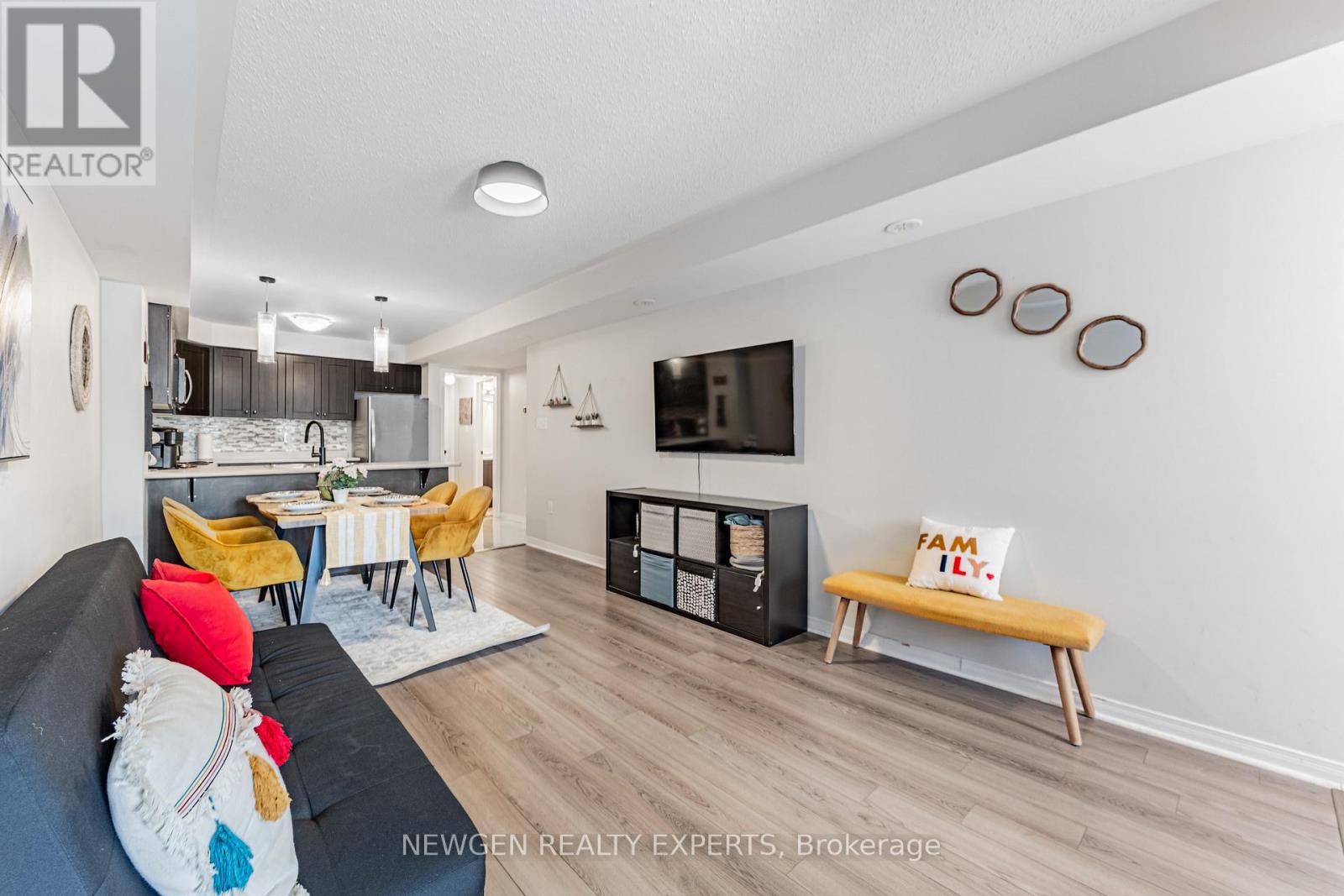 82 Abela Lane, Ajax, Ontario  L1T 0C1 - Photo 10 - E12646340