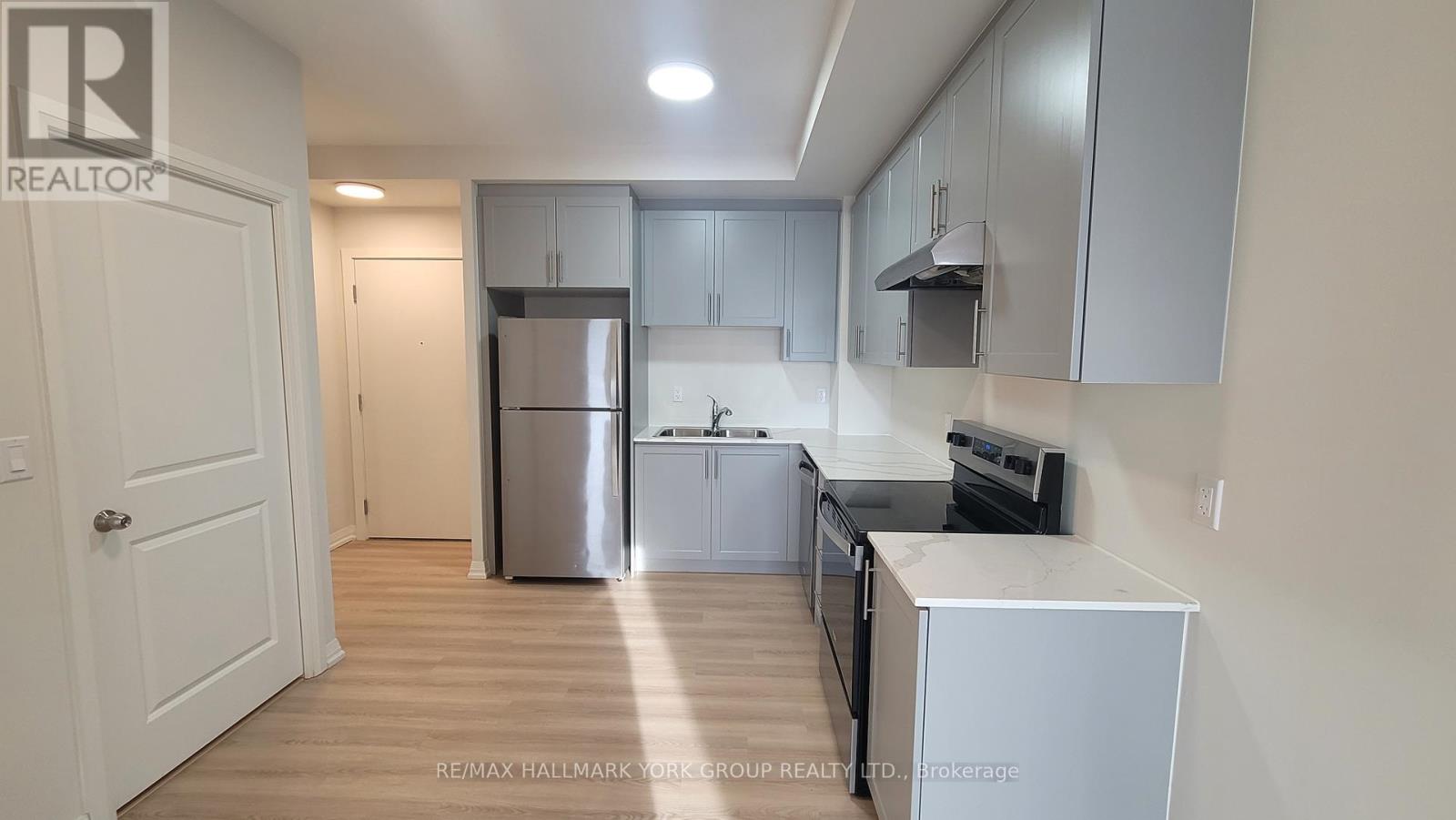 204 - 13042 Yonge Street, Richmond Hill, Ontario  L4E 1N6 - Photo 8 - N12646248