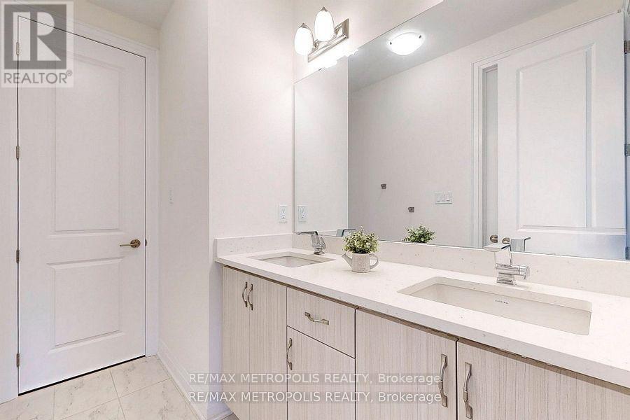 Room A - 100 Ballantyne Boulevard, Vaughan, Ontario  L3L 0E8 - Photo 4 - N12646272