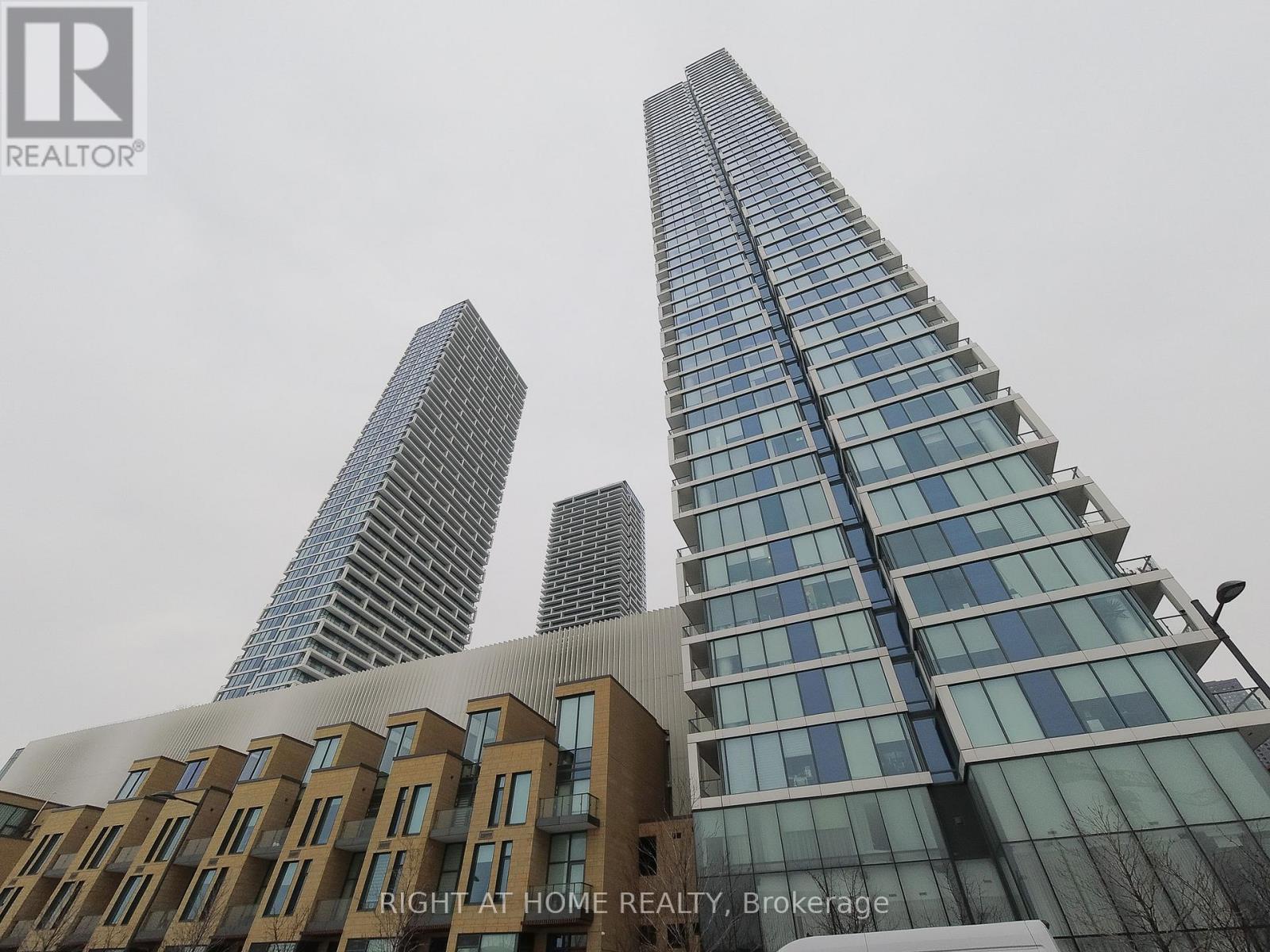 4701 - 5 Buttermill Avenue, Vaughan, Ontario  L4K 0J5 - Photo 19 - N12637798