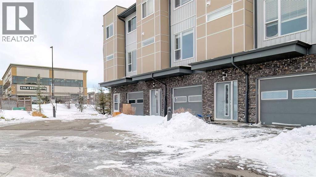 302, 70 Saddlestone Drive Ne, Calgary, Alberta  T3J 0W4 - Photo 2 - A2274977