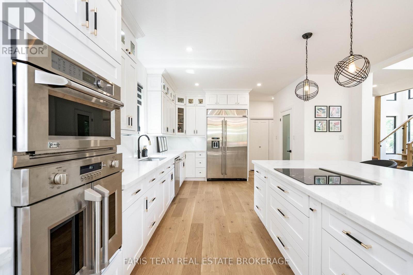 183 Woodland Drive, Wasaga Beach, Ontario  L9Z 2V4 - Photo 10 - S12646232