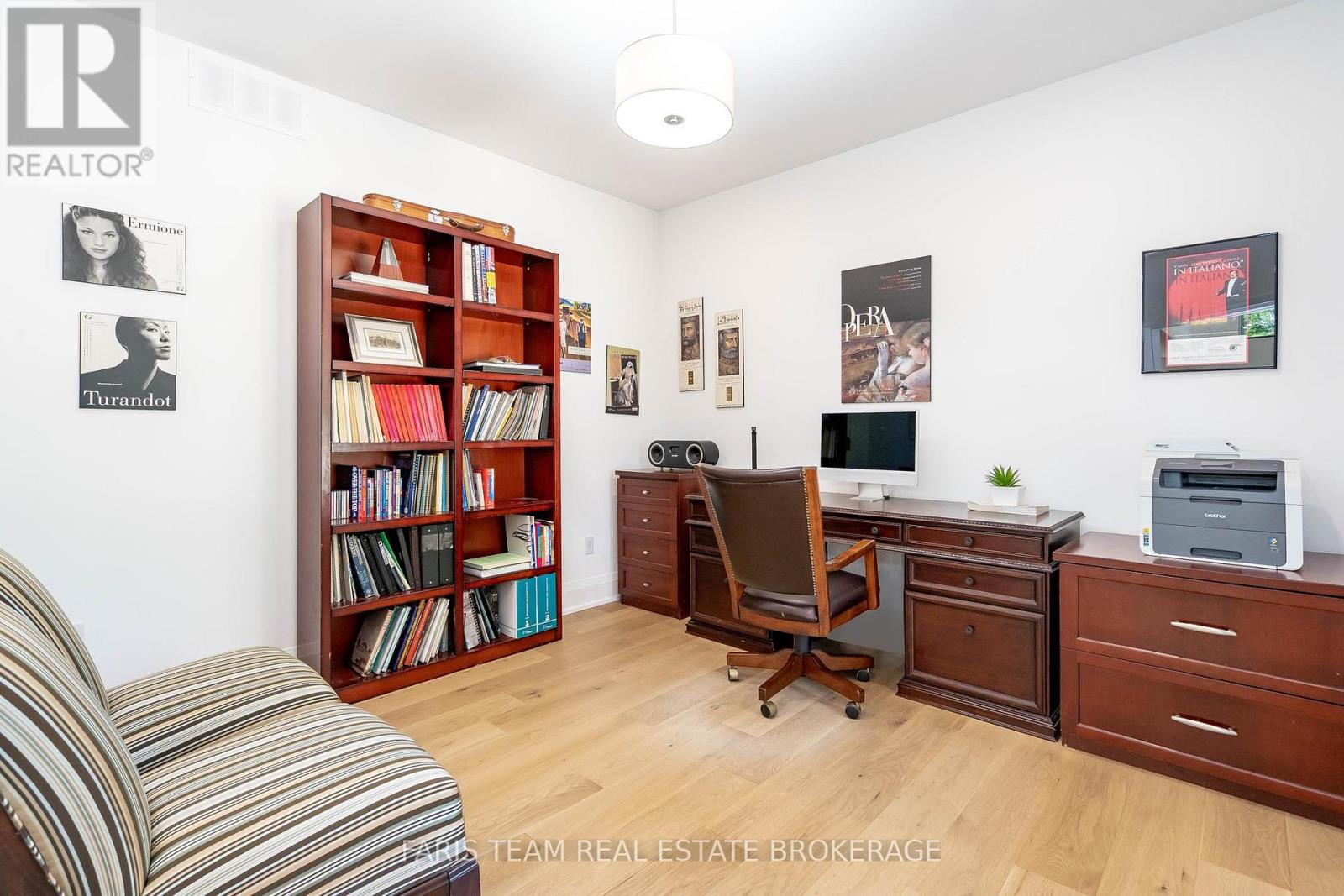 183 Woodland Drive, Wasaga Beach, Ontario  L9Z 2V4 - Photo 15 - S12646232