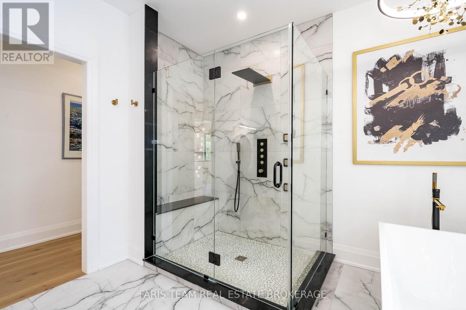 183 Woodland Drive, Wasaga Beach, Ontario  L9Z 2V4 - Photo 21 - S12646232