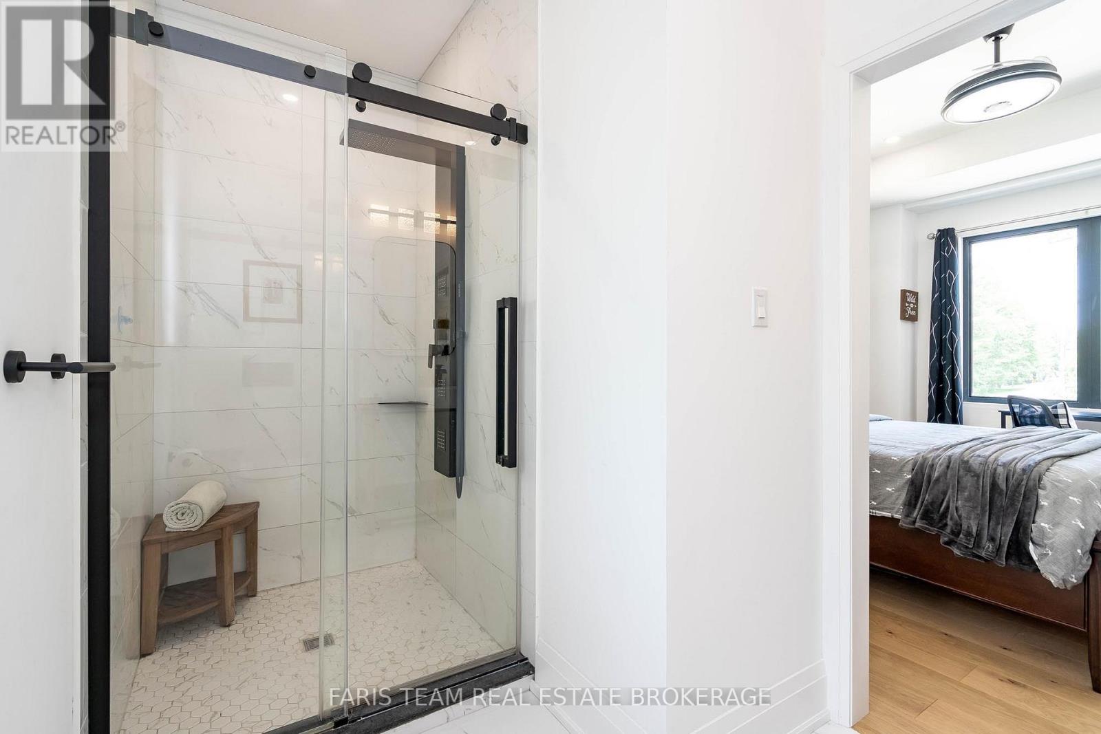 183 Woodland Drive, Wasaga Beach, Ontario  L9Z 2V4 - Photo 27 - S12646232