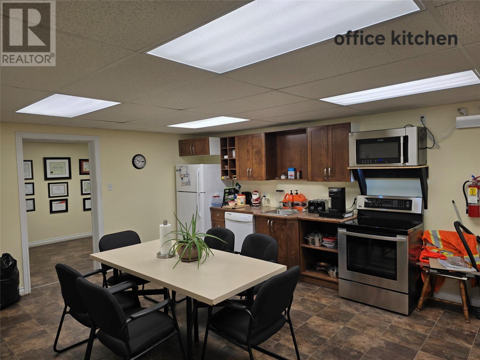 210 Humber Avenue, Labrador City, Newfoundland & Labrador  A2V 2W8 - Photo 17 - 1292723