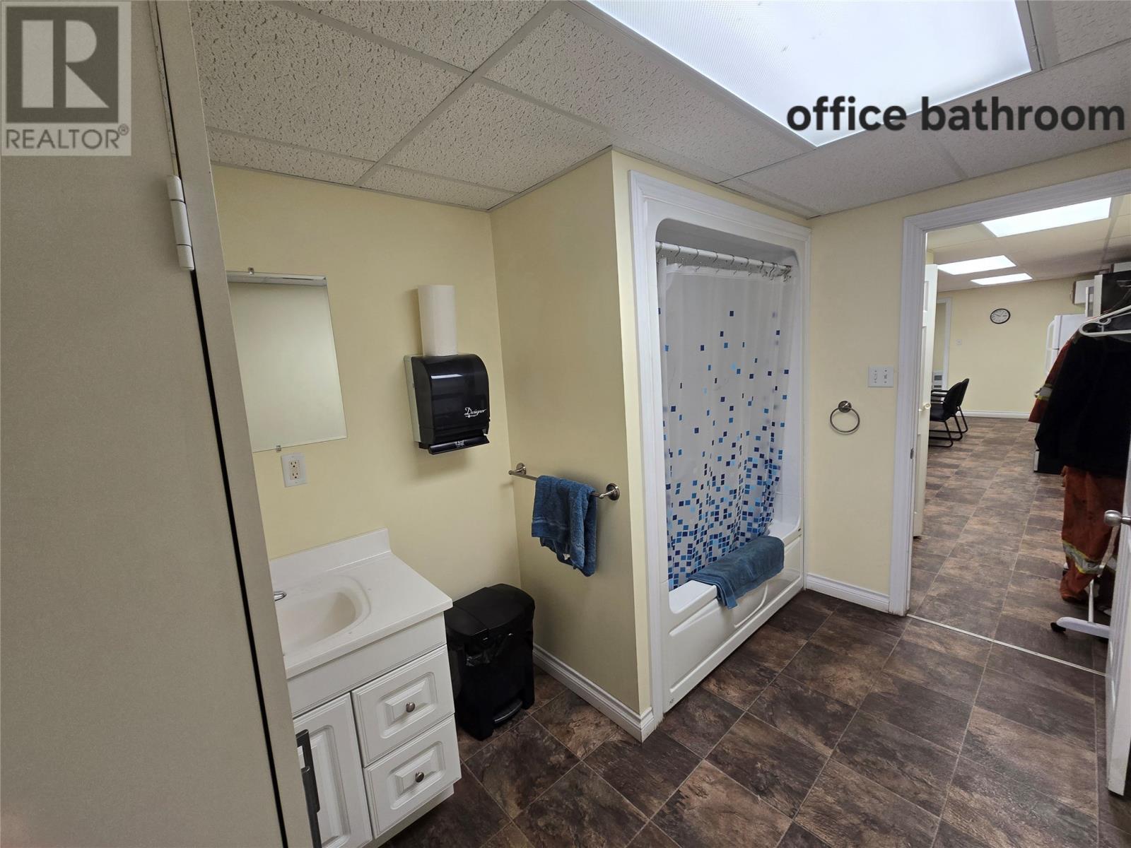 210 Humber Avenue, Labrador City, Newfoundland & Labrador  A2V 2W8 - Photo 28 - 1292723