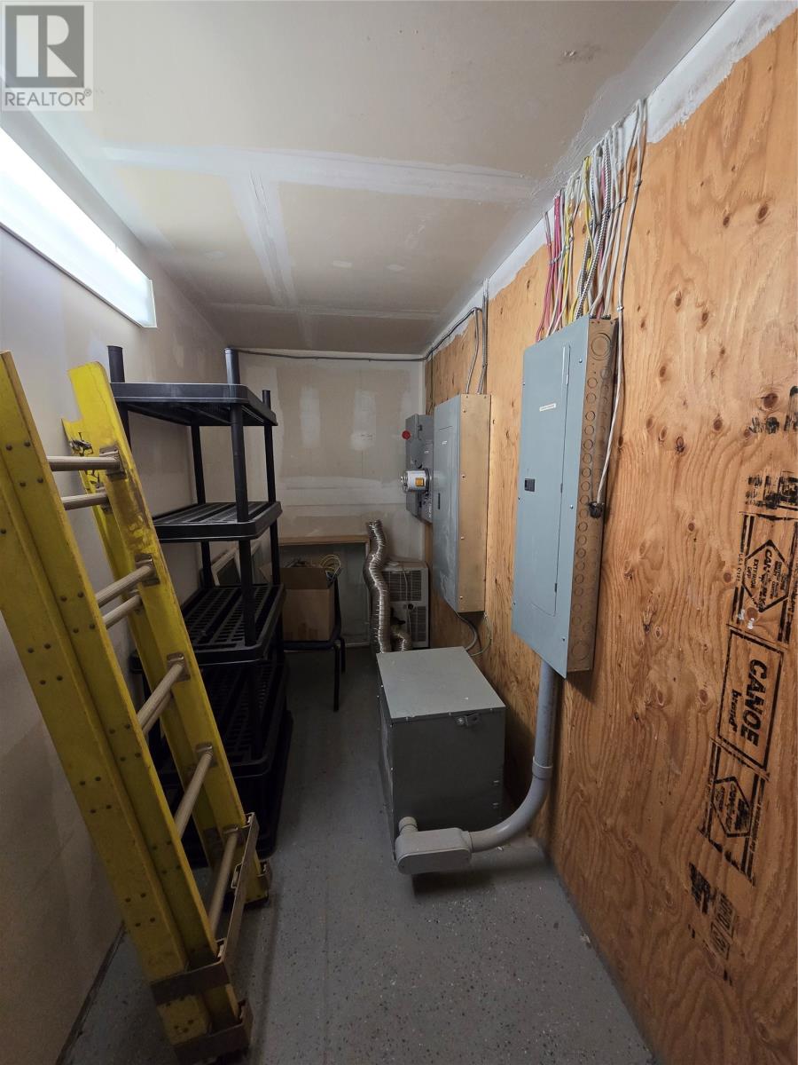 210 Humber Avenue, Labrador City, Newfoundland & Labrador  A2V 2W8 - Photo 9 - 1292723