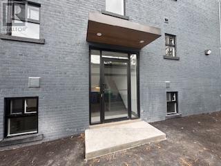 4 - 328 LAKESHORE ROAD E, Mississauga, Ontario