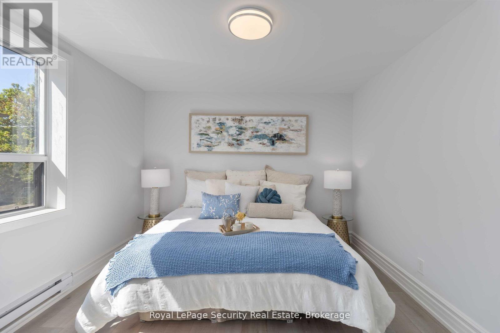 4 - 328 Lakeshore Road E, Mississauga, Ontario  L5G 1H4 - Photo 21 - W12646236