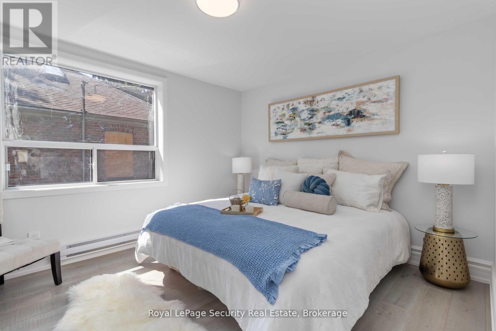 4 - 328 Lakeshore Road E, Mississauga, Ontario  L5G 1H4 - Photo 22 - W12646236