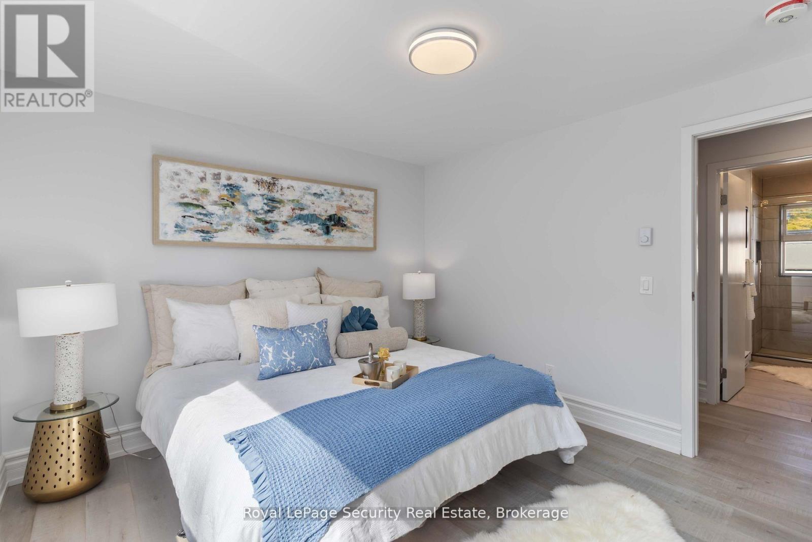 4 - 328 Lakeshore Road E, Mississauga, Ontario  L5G 1H4 - Photo 24 - W12646236