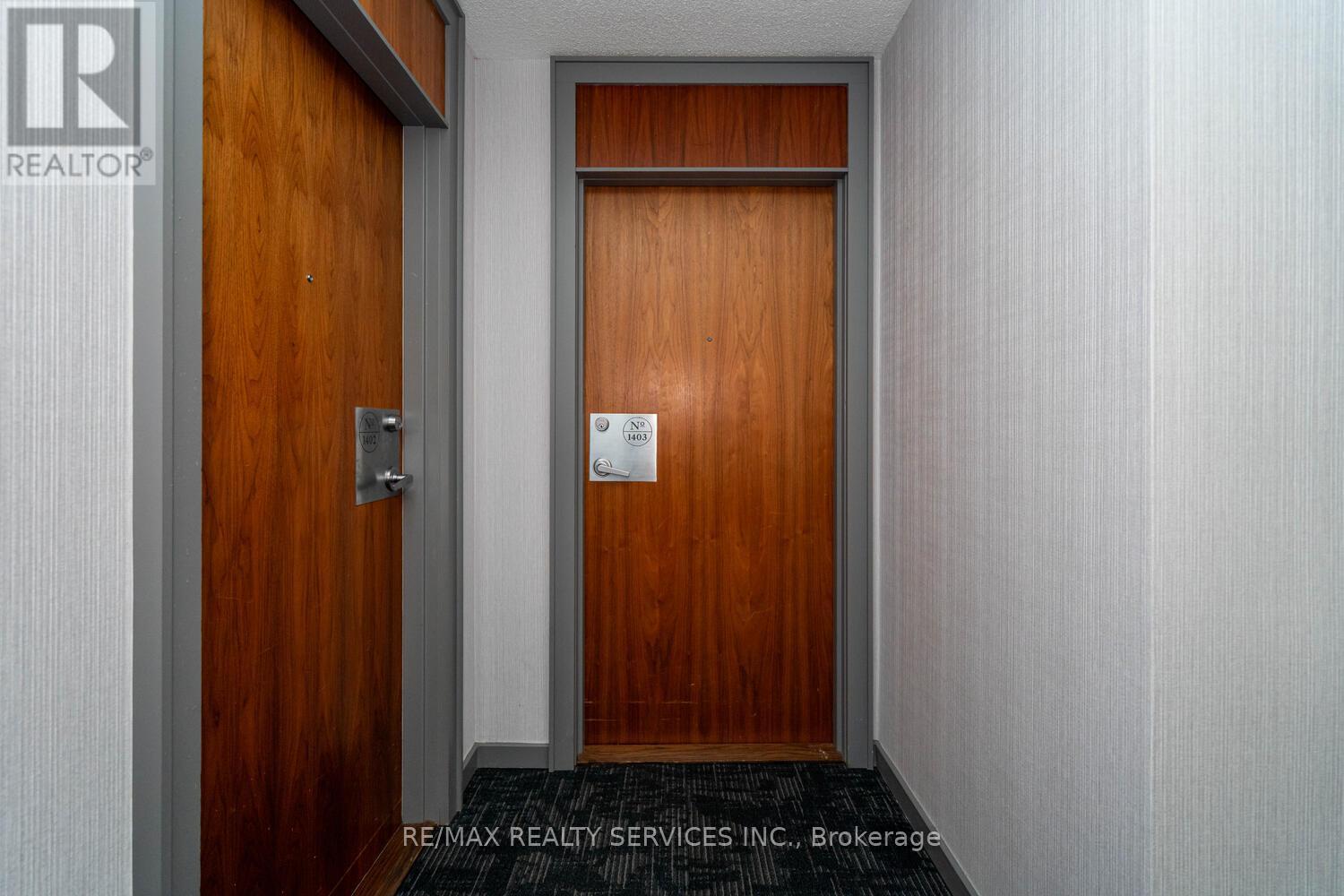 1403 - 33 Elm Drive, Mississauga, Ontario  L5B 4M2 - Photo 7 - W12646242