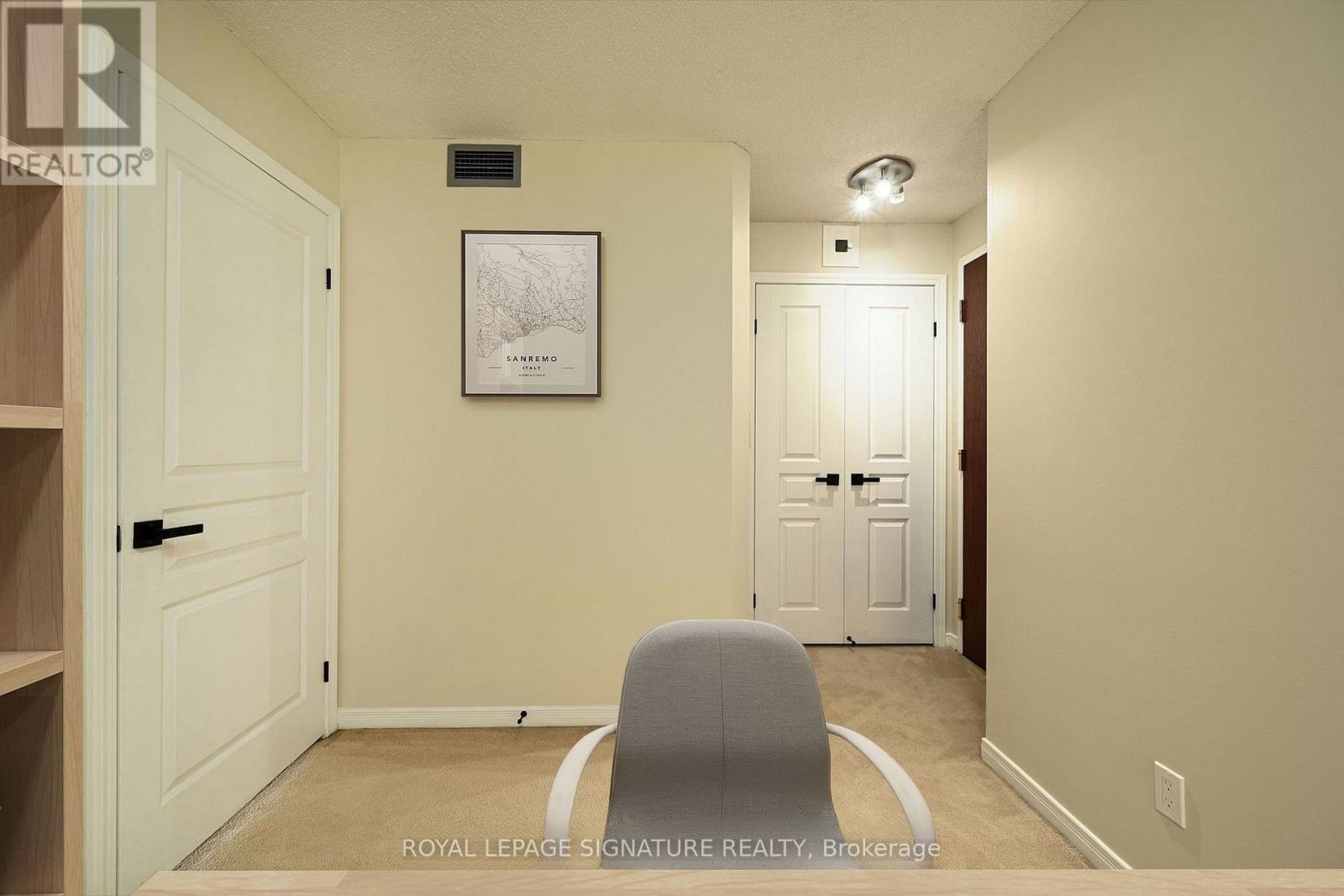 1703 - 2545 Erin Centre Boulevard, Mississauga, Ontario  L5M 6Z9 - Photo 12 - W12646294