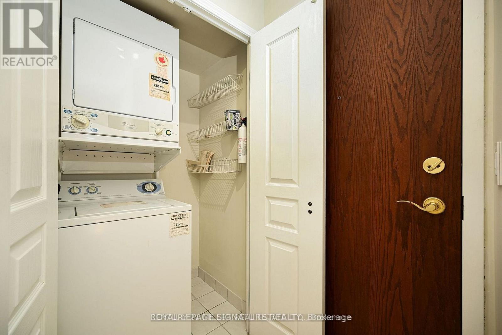 1703 - 2545 Erin Centre Boulevard, Mississauga, Ontario  L5M 6Z9 - Photo 13 - W12646294