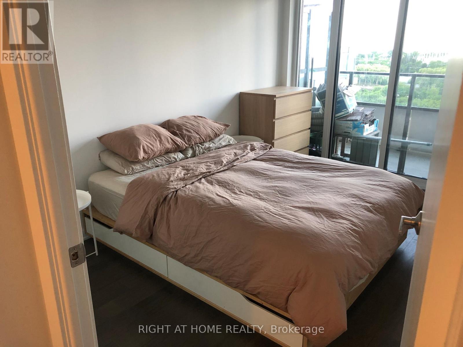 802 - 20 Shore Breeze Drive, Toronto, Ontario  M8V 1A1 - Photo 7 - W12646300