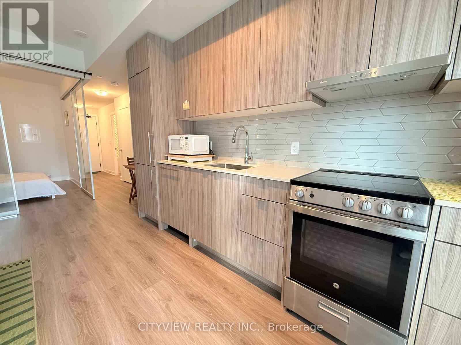 1709 - 4130 Parkside Village Drive, Mississauga, Ontario  L5B 3M8 - Photo 8 - W12646330