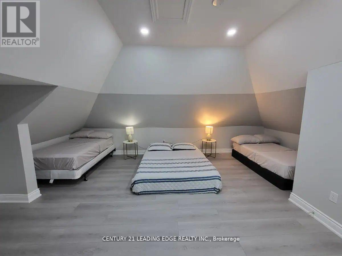 5595 Wesley Place, Niagara Falls, Ontario  L2E 3Z4 - Photo 17 - X12646228