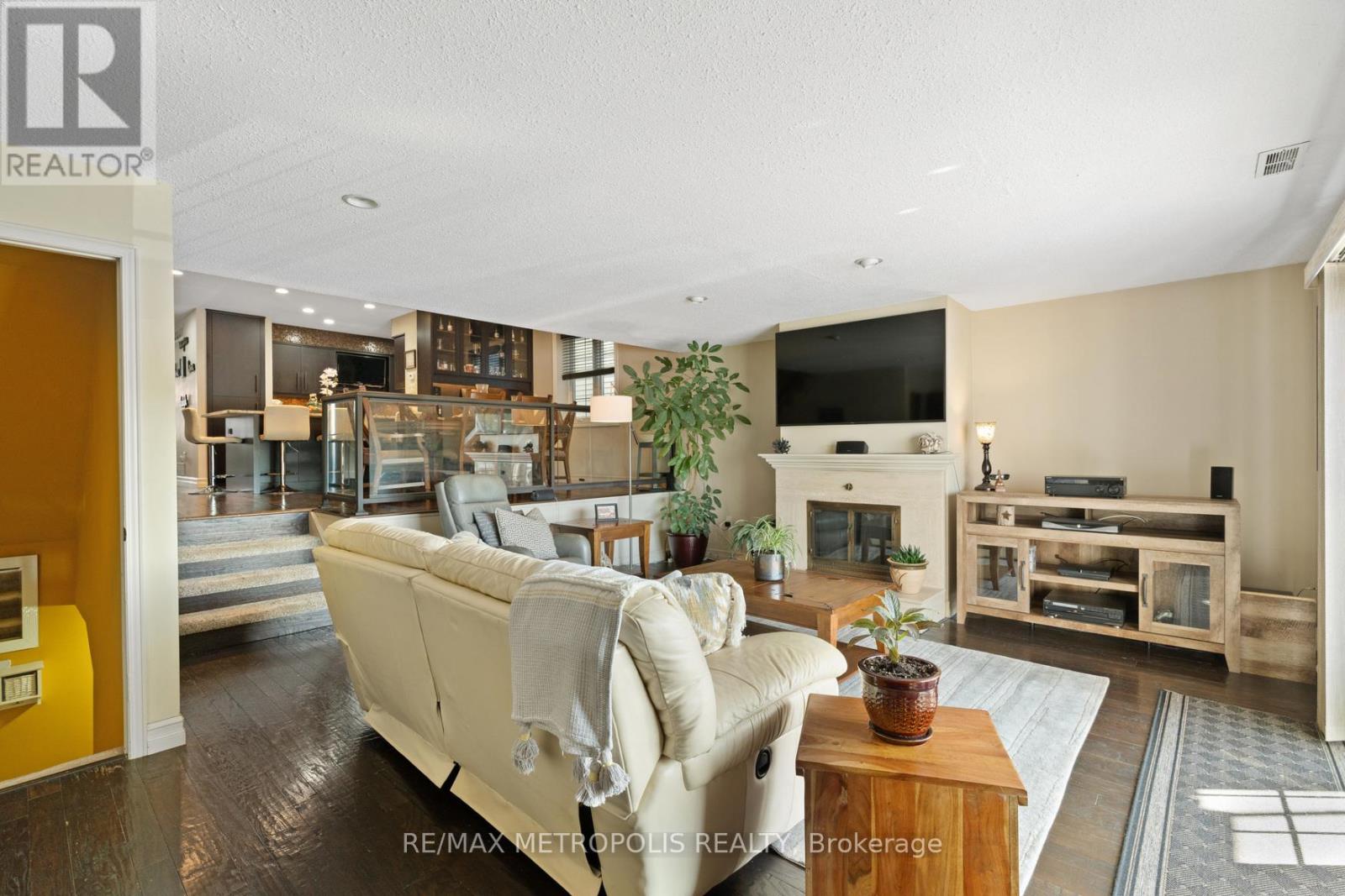 W9 - 1500 Venetian Boulevard, Point Edward, Ontario  N7T 7W4 - Photo 14 - X12646276