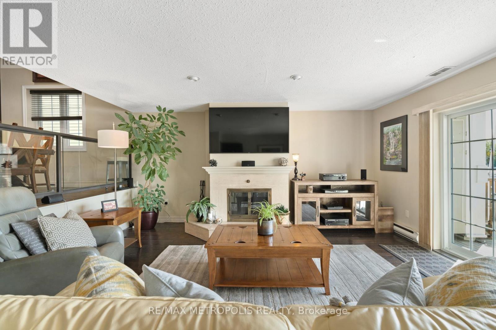 W9 - 1500 Venetian Boulevard, Point Edward, Ontario  N7T 7W4 - Photo 15 - X12646276