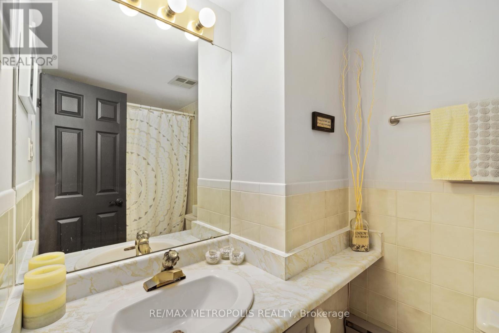 W9 - 1500 Venetian Boulevard, Point Edward, Ontario  N7T 7W4 - Photo 20 - X12646276